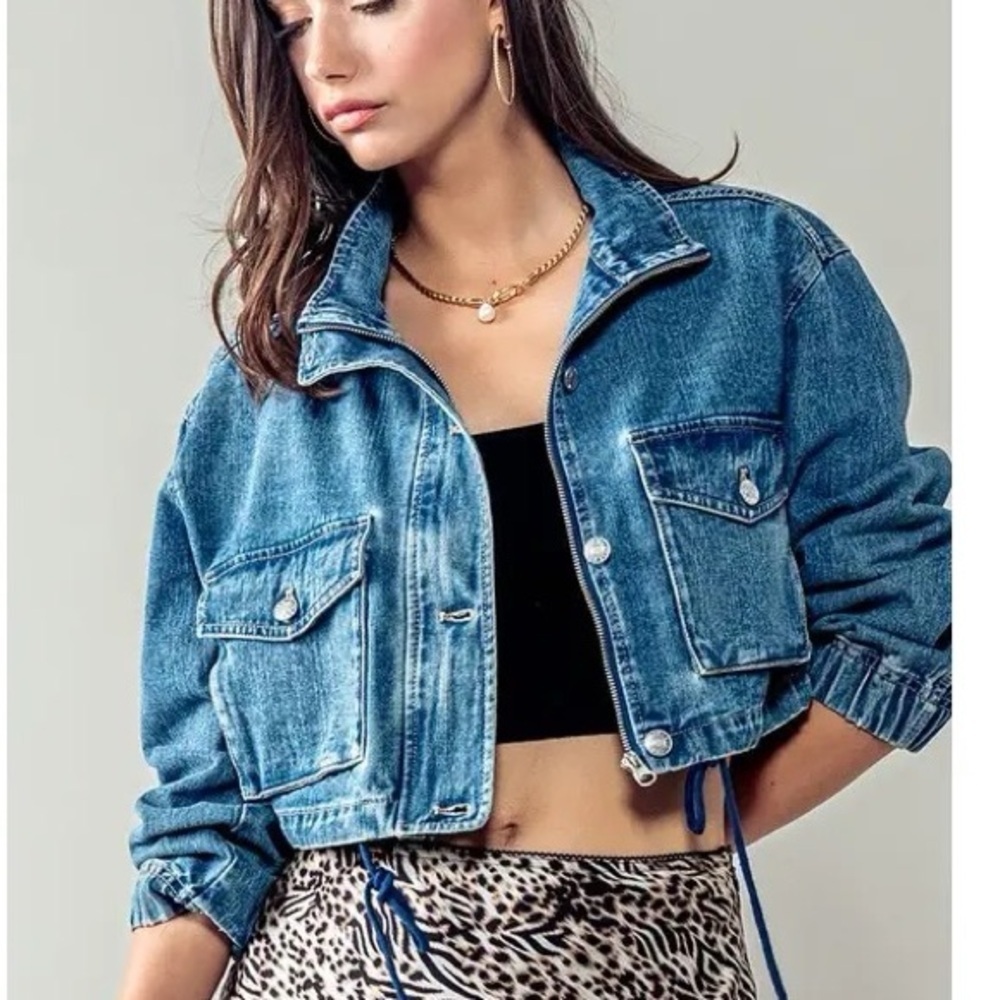Stylish Denim Cropped Jacket - image 2